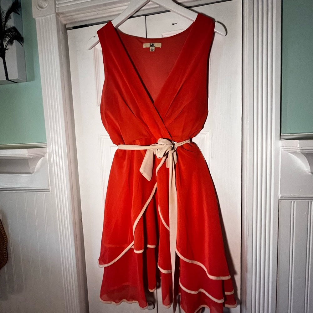 Coral pink v neck chiffon layer dress